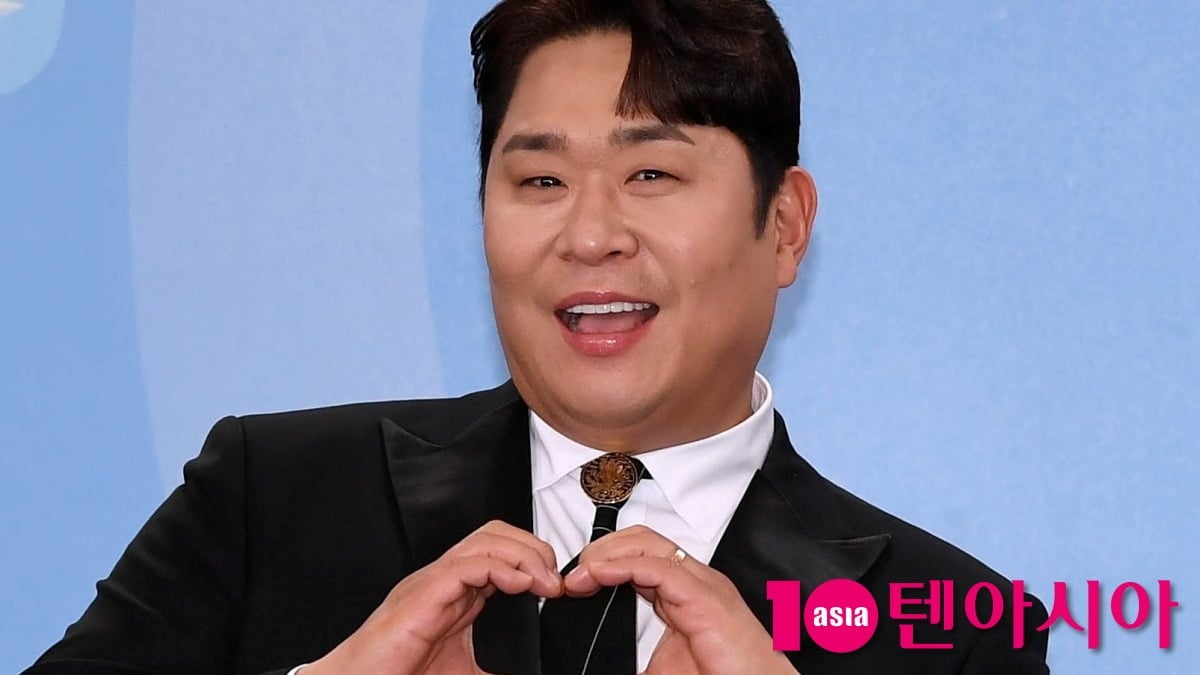 개그맨 문세윤이 '김주하의 데이앤나잇'에서 가수 안치환과 합동 무대를 선보인다. / 사진=텐아시아DB