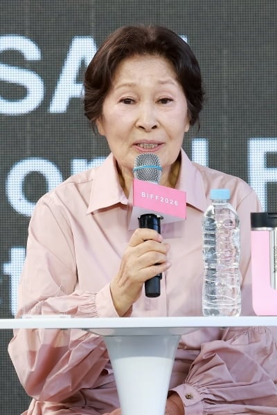 [공식] 김혜자, 1시간 30분 전 무대인사 취소…"부득이한 사정, 양해 부탁"