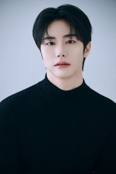 빅톤 강승식, 데뷔 10년 만에 새출발 알렸다…빅스테이지컴퍼니 전속계약