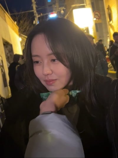 김소현, 민낯에 가까운 얼굴도 빛이 나네…'연애박사' 촬영 현장 비하인드 공개