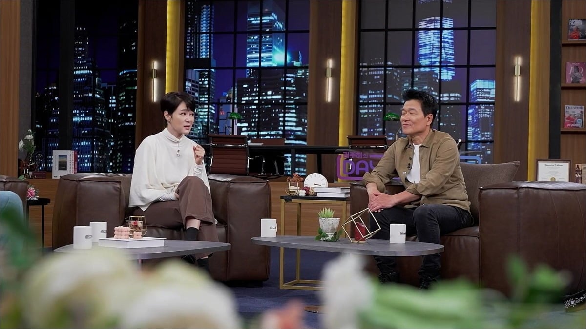가수 안치환이 직장암 투병 당시 곁을 지켜준 아내를 향한 애정을 표현한다. / 사진제공=MBN