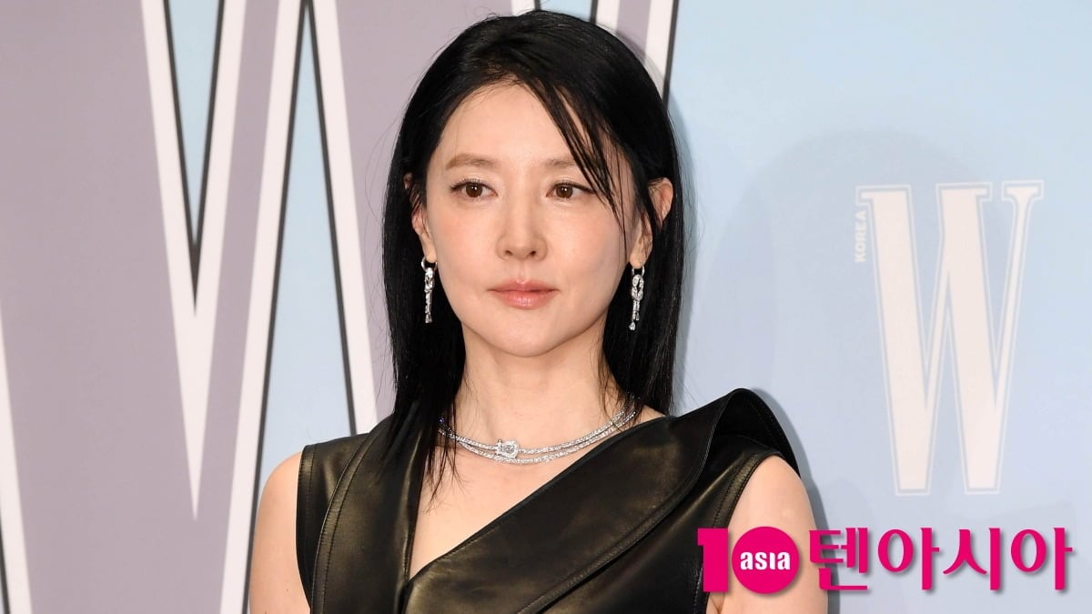 배우 이영애가 남편 정호영과 공식 행사에 참석해 화제를 모았다. / 사진=텐아시아DB