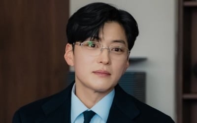시청률 17.4% 찍고 고증 논란까지…김지원, 새 적수 장승조 만났다 ('닥터X')