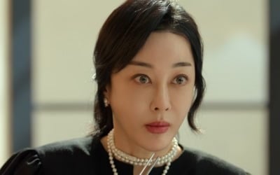 커피잔 던지며 비서에 짜증 폭발하더니…김혜은, 母 김미경 앞에선 돌변 ('나를 충전해줘')