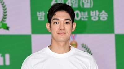 요즘 뜸하다 했더니 깜짝 소식…박재민, 안효섭 이끄는 서바이벌 MC 변신 ('파이널')