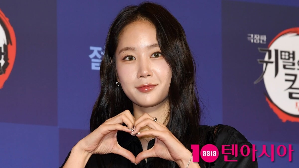 가수 소유가 아이돌 활동으로 바빴을 때도 연애할 시간은 있었다고 고백했다. / 사진=텐아시아DB