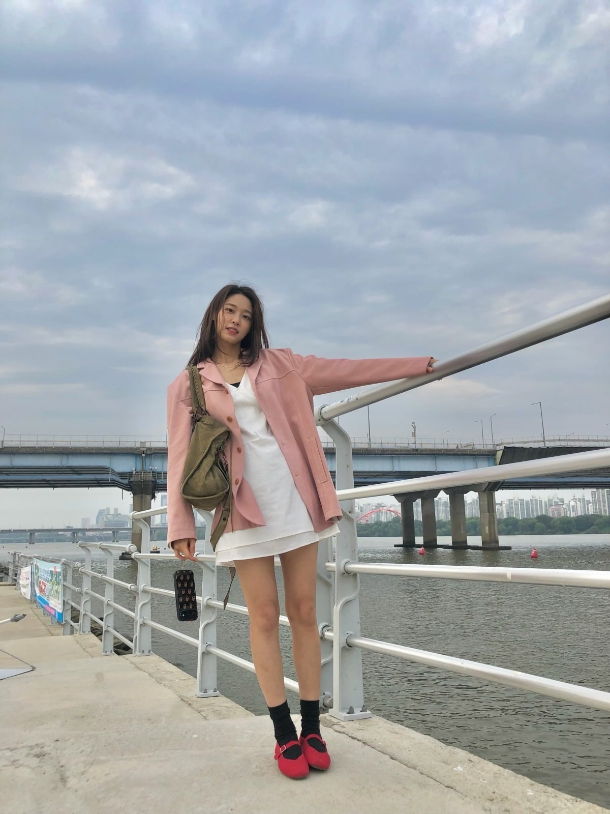 사진 = 김설현 인스타그램