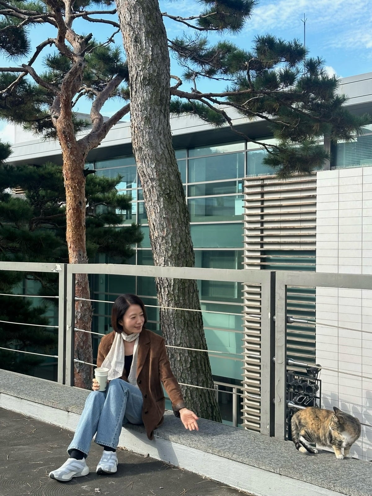 사진 = 김희애 인스타그램