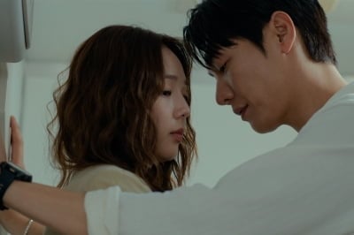 김영광♥채수빈, 제대로 일냈다…'나를 충전해줘' 64개국 TOP 10·글로벌 2위