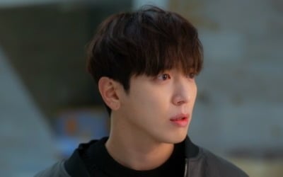 '밑끝너' 정용화, 키스신 절대 안 찍는다더니…홍승희와 로맨스 예고