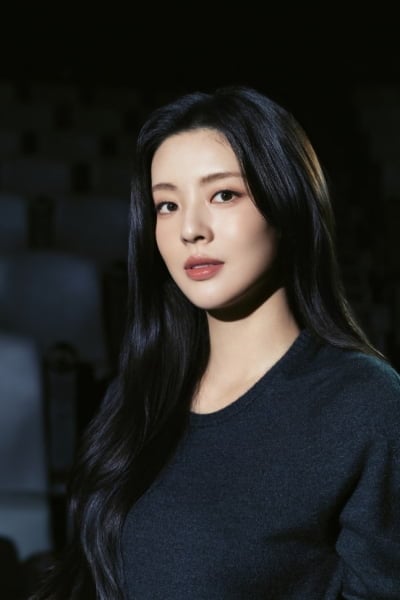 "예쁘게 나온 역할 한 번도 없어"…이선빈, 기복 심한 비주얼에 체념[인터뷰③]
