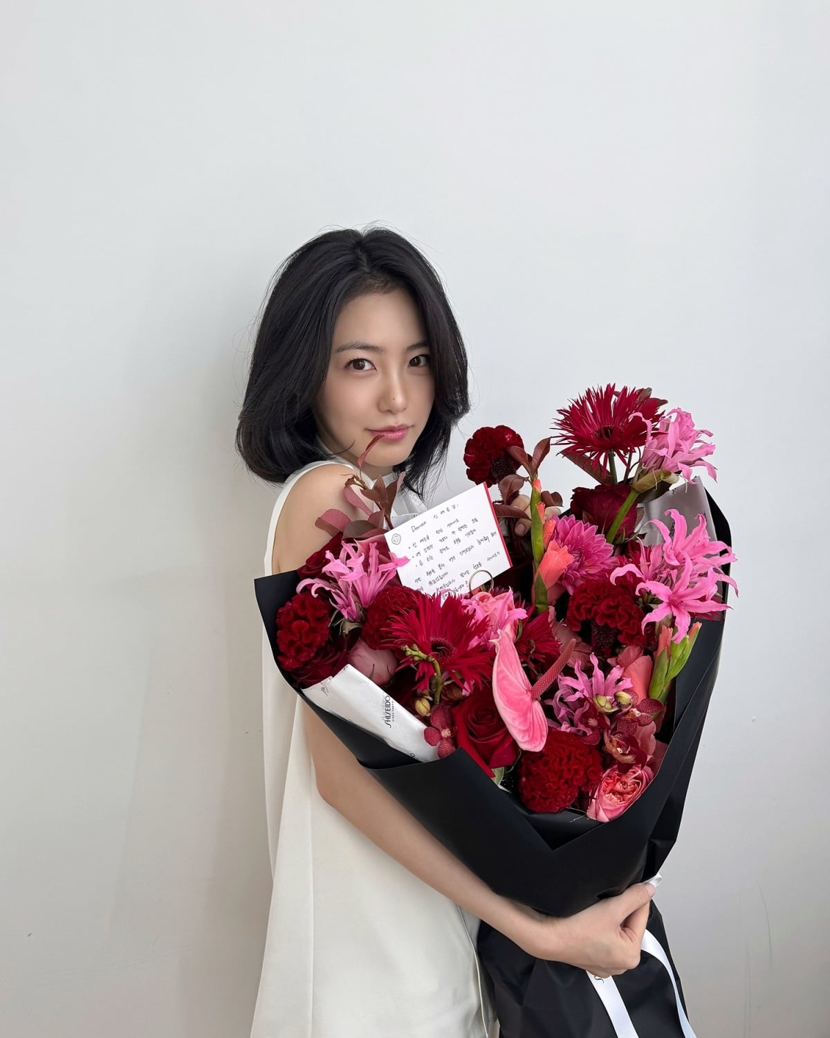 
사진 = 신예은 인스타그램
