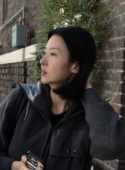 '52세' 송선미, 자기관리 혹독하게 하더니…옆태가 조각같이 예술이야