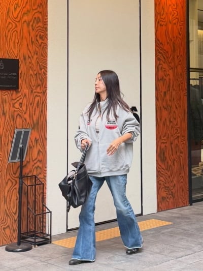 '63세' 황신혜, 자기관리 어떻게 하길래…어떤 패션이든 찰떡 소화하네