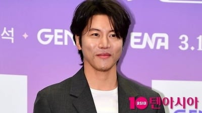 "저 장가가요"…'1월 결혼' 음문석, 팬카페 등장 "이제 저도 좋은 사람과"