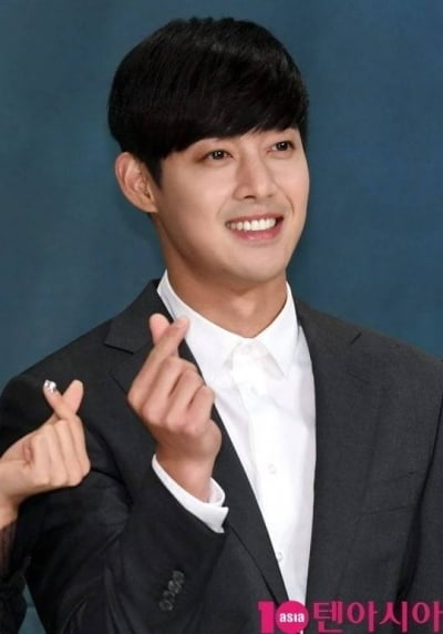 김현중 친자 엄마, '시유'로 활동한다…뷰티·헬스 기반 '틱톡커' 데뷔