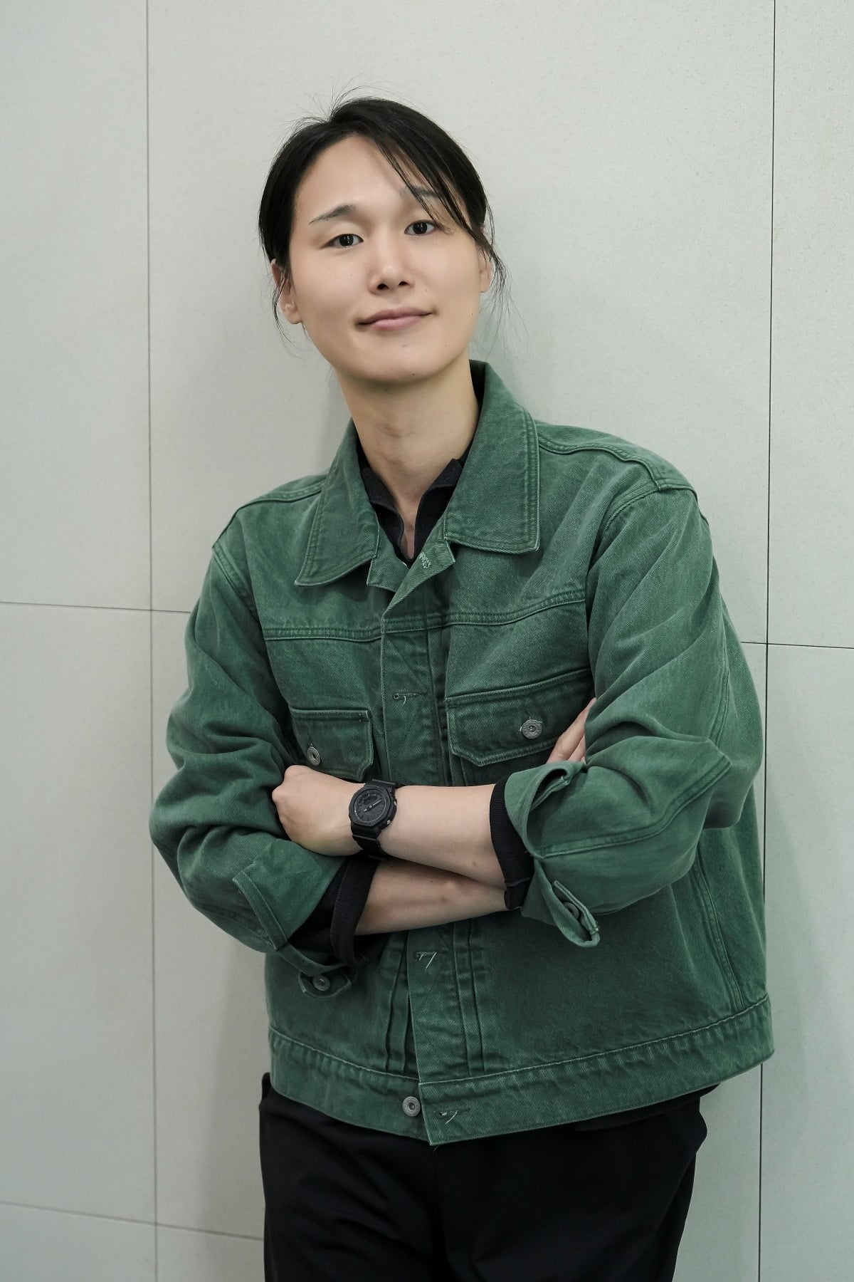 권성민 PD는 '더 커뮤니티2: 보이지 않는 손'에서 한층 확장된 세계관과 복잡한 이해관계를 통해 현 사회를 조명했다. / 사진제공=웨이브