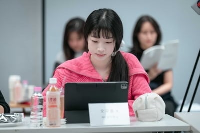 [공식] 다현, 하반신 마비로 휠체어 타는 役…첫사랑의 아이콘 될까('구름이')
