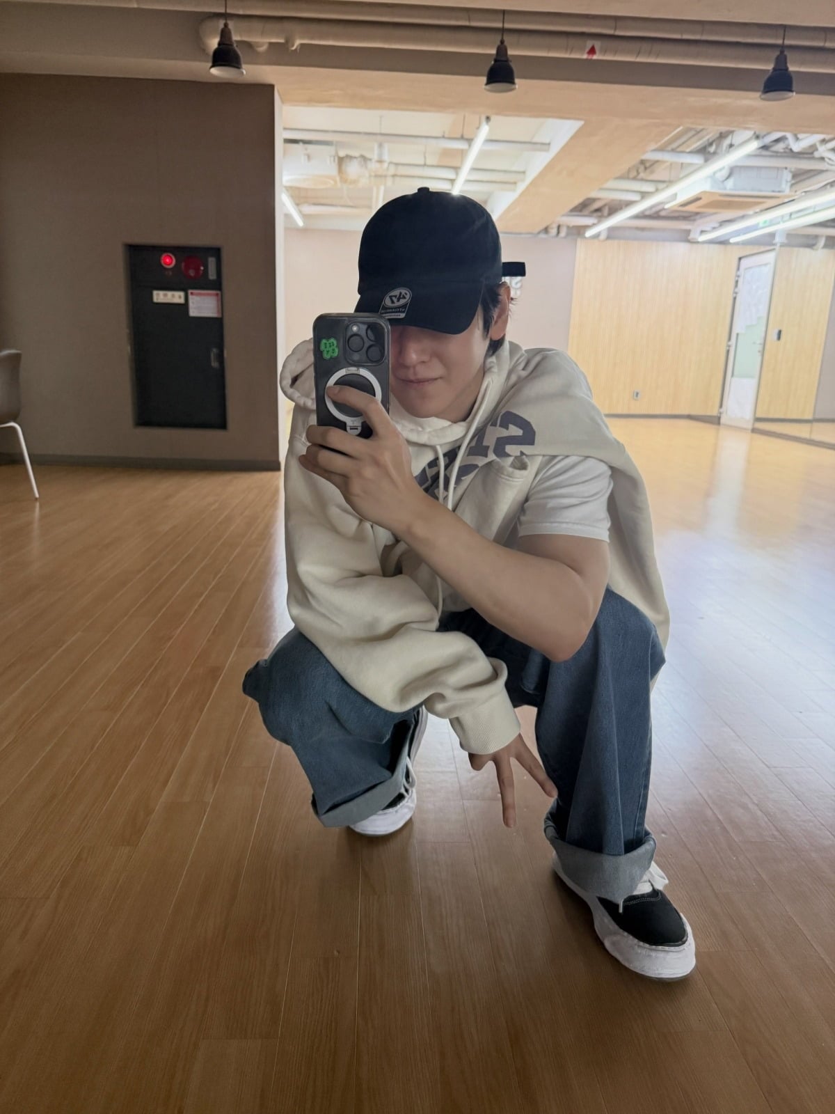 사진 = 김범 인스타그램

