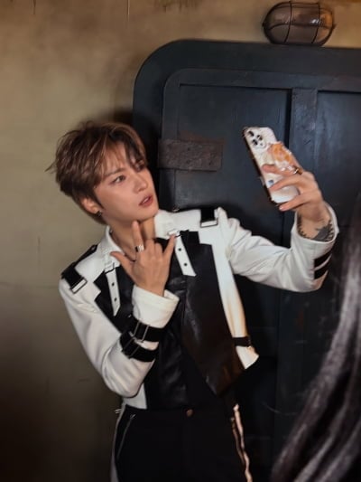 '40세' 김재중, 현역 아이돌 다 이길만한 비주얼 쇼크…올블랙 가죽 패션 눈길