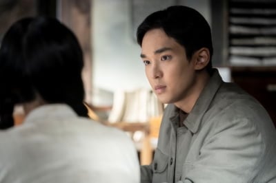 문성현, 첫 사투리 연기까지 해냈다…순애보 소년으로 스크린 활약 ('여전히 찬란하게')