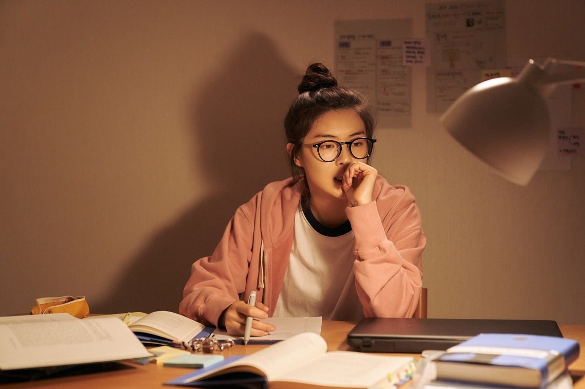 이선빈은 영화 '수능, 출제의 비밀'으로 관객들을 만난다. / 사진제공=바른손이앤에이, 바이포엠스튜디오