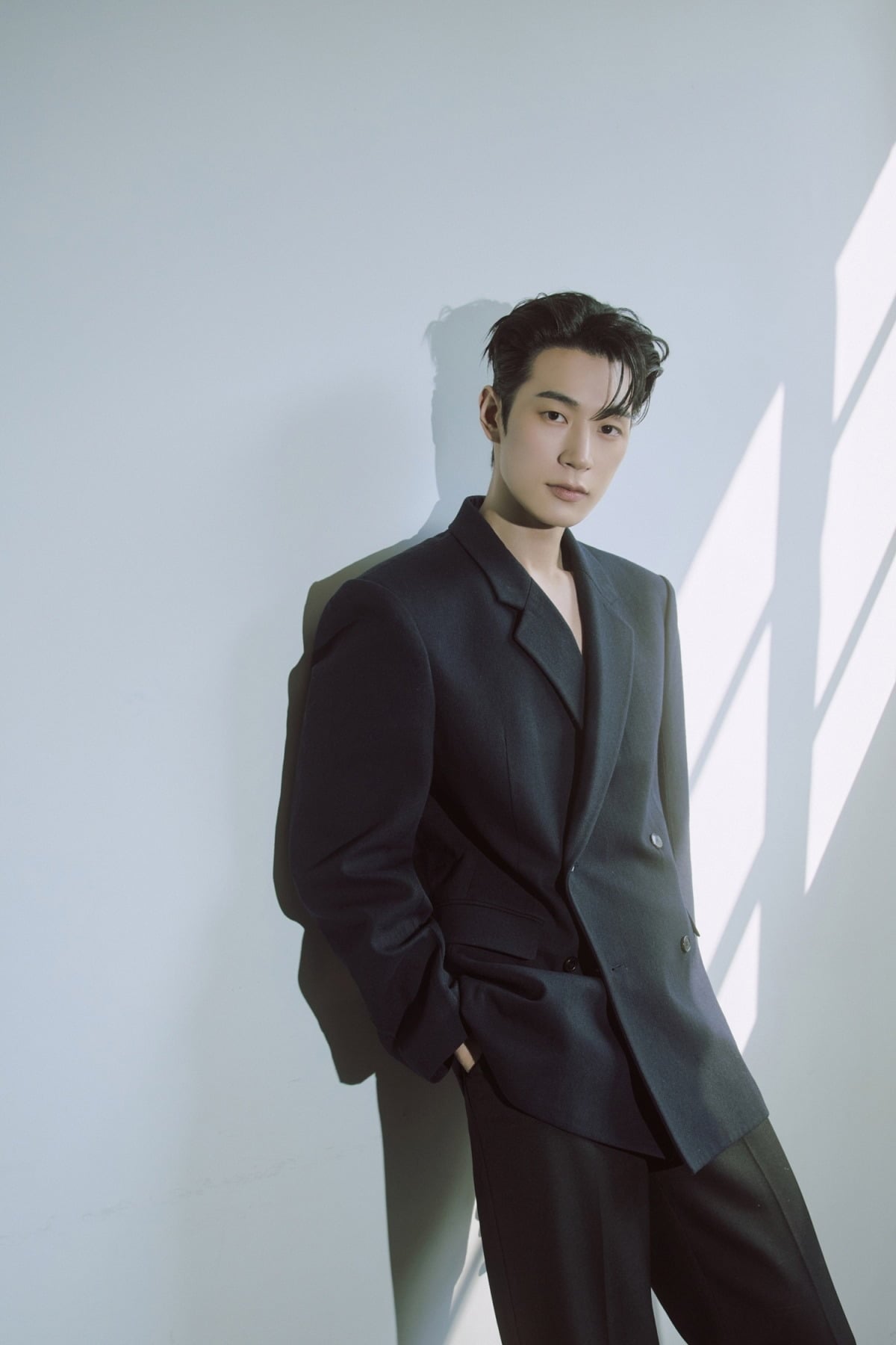 그룹 크나큰 출신 박서함 배우가 포즈를 취하고 있다. / 사진제공=앤피오엔터테인먼트