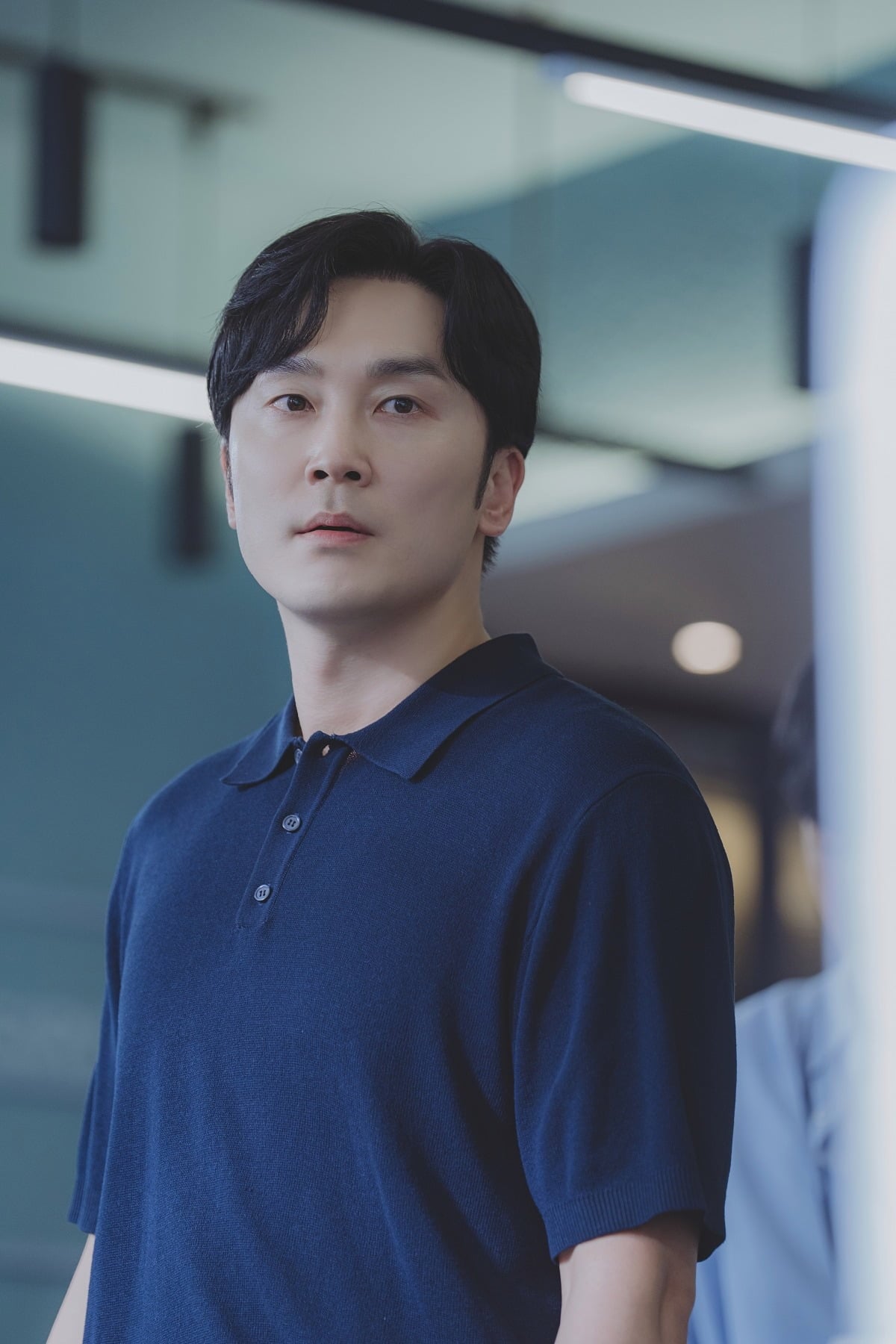 티빙·tvN '로또 1등도 출근합니다'에서 양준호 대리 역을 맡은 배우 서현우. / 사진=티빙 제공