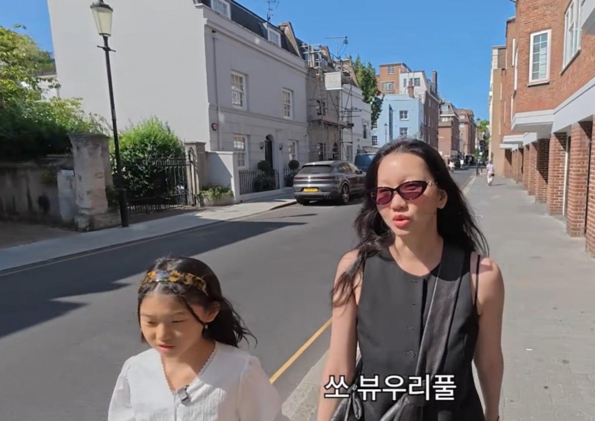 영국으로 이주한 배우 장윤주가 딸과 함께 영어 발음에 대한 이야기를 나눴다 / 사진 = 장윤주 유튜브 채널