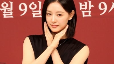 김지원, 천재 의사 되기 쉽지 않네…"가방·공책에 실 묶고 매듭 연습" ('하이지음')