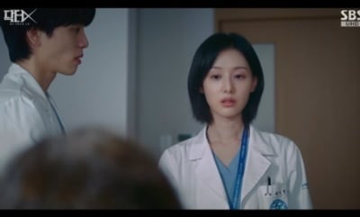 김지원, 5·18 비극 품은 환자 수술…학살자와 마주친 일촉즉발 엔딩 ('닥터X')[종합]