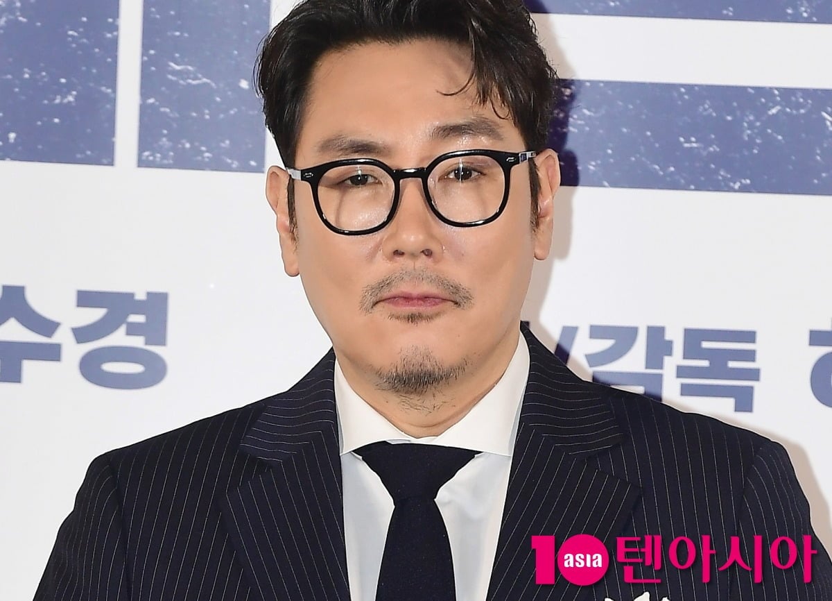 조진웅 주연의 '시그널2' 측이 12월 첫방설에 또 다시 확정된 바가 없다고 선을 그었다./사진=텐아시아DB