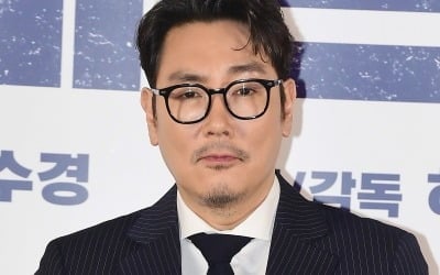 [공식] '소년범 전과' 조진웅 은퇴작 간 보나…'시그널2' 12월 첫방에 "확정 NO"
