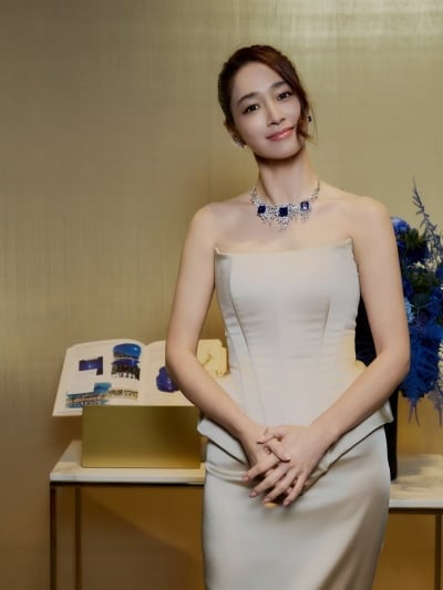'이병헌♥' 이민정, 난해한 드레스도 소화하는 미친 미모…근접샷 눈부셔