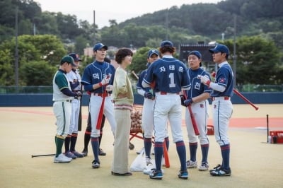 야구 드라마 또 큰 거 온다…'꼴찌팀 고교 감독' 김우빈과 체육 교사 서은수의 '기프트'