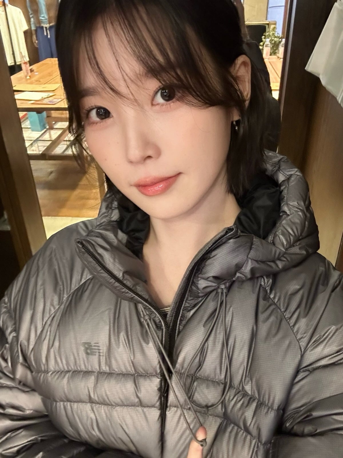 사진 = 아이유 인스타그램