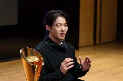 "모두가 날 찾던 시절이 있었는데"…백구영, 24년 차에 '스디파'로 다시 연 전성기 [TEN인터뷰]