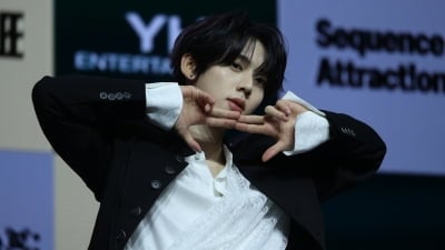 앤더블 한유진, 이제는 아기 물복 아니고 어른 딱복 [TEN포토]