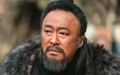 최고 시청률 26.9% 찍고 돌아온다…재벌 회장→특수부대 장수로 변신 ('신의 구슬')