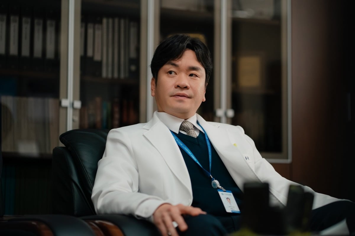 이성욱이 개성 있는 캐릭터로 시청자들을 만나고 있다. / 사진제공=SBS ‘닥터X : 하얀 마피아의 시대’, SLL·코퍼스코리아 제공