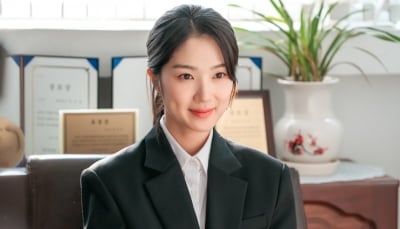남지현은 하차했다…빈자리 채운 김혜윤, "좋은 작품에 합류하게 되어서 영광" ('굿파트너2')