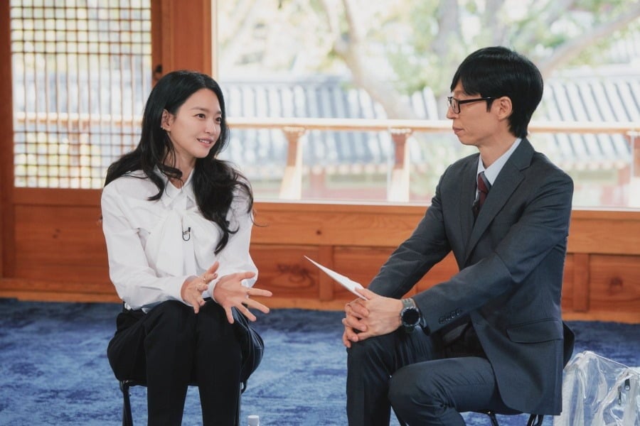 신민아가 김우빈과의 연애 스토리를 공개한다./사진제공=tvN