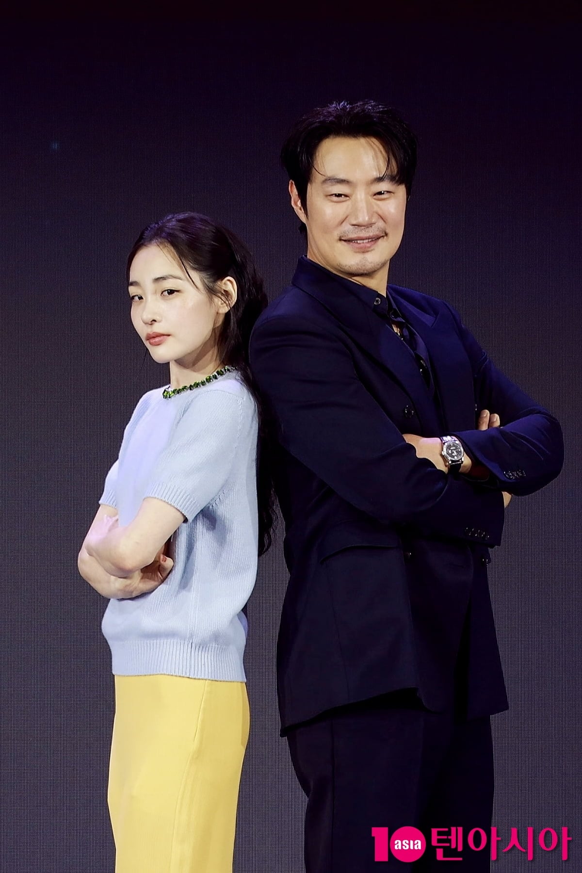 28일 서울 영등포구 페어몬트 앰배서더 서울에서 넷플릭스 시리즈 '꿀알바' 제작발표회가 열린 가운데 현장에는 배우 이희준, 김민하와 연출을 맡은 김다민 감독, 한준희 기획총괄이 참석했다. / 사진=이승현 기자