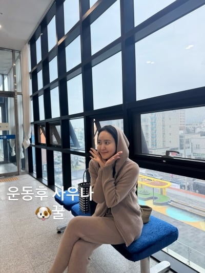 '최동석과 이혼' 박지윤, 제주에서 포착된 수수한 민낯 눈길