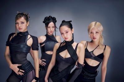 블랙핑크, 데뷔 10주년에 또 최초 기록…걸그룹 첫 옥관문화훈장