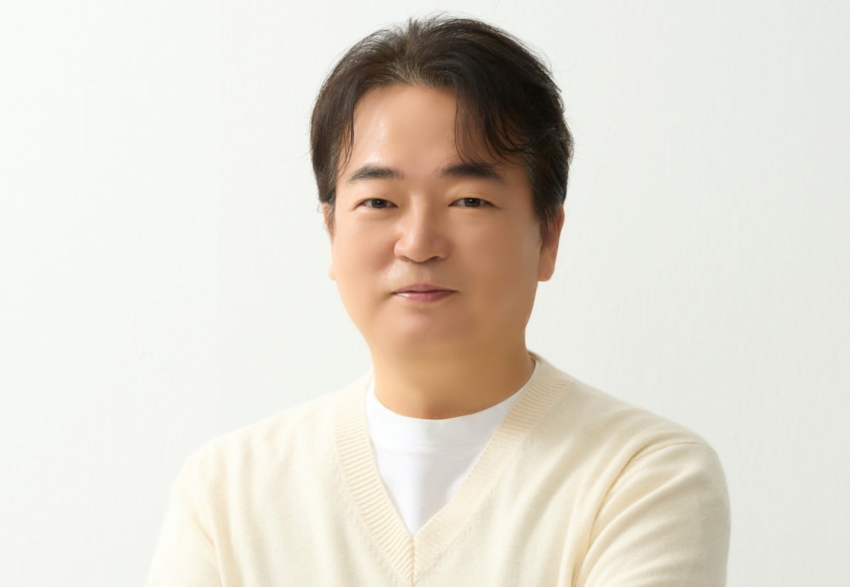 이서환이 '뜨거운 안녕'에서 꼬치집 사장으로 출연한다. / 사진제공=심스토리