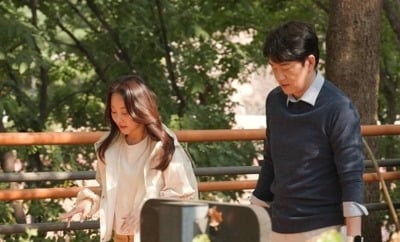 '53세' 김승수, 30대 女아나운서와 데이트 포착…"맞선 후 사적으로 연락해" ('미우새')