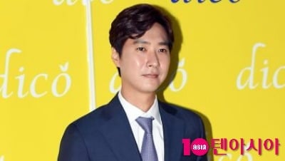 고지용, 깜짝 재결합 소식 전했다…젝스키스 30주년 앞두고 장수원·이재진과 한 무대